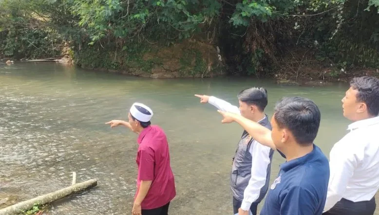 Kepala Disdik Kabupaten Sukabumi Jujun Junaedi membantah siswa SMPN 1 Ciambar tewas tenggelam di sungai saat kegiatan MPLS. Antara/Aditya Rohman.