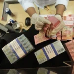 Observers Rate Rupiah Likely to Weaken on Friday