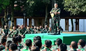 Pangdam III Siliwangi Mayjen TNI Kunto Arief Wibowo masuk ke dalam perwira tinggi TNI yang terkena rotasi motasi dan promosi jabatan