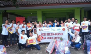 Aksi Bersih-Bersih dan Pilah Sampah Inisiasi Coca-Cola Europacific Partners Indonesia (16/07).