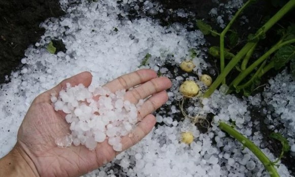 Northern Italy Experiences Hail, While the South is Scorched by Heat