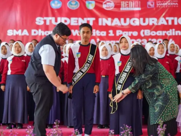 SMA Dharma Wanita 1 Pare Program Sekolah Bermutu!