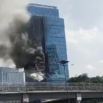 KILAS KEMARIN: Fakta Kebakaran Gedung K Link Tower Berasal dari Gas Hingga Momen Messi Tertangkap Kamera Sedang Belanja di Supermarket