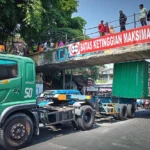 Sebabkan Lakalantas, Ini Pengakuan Sopir Truk Kontainer yang Terobos Talang Air di Bogor
