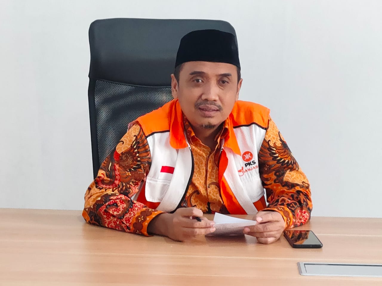 Sekretaris Umum DPD PKS Kota Depok, Hermanto Setiawan ungkap pihaknya ogah berkoalisi dengan partai seperti ini. Jabar Ekspres/Rubiakto.