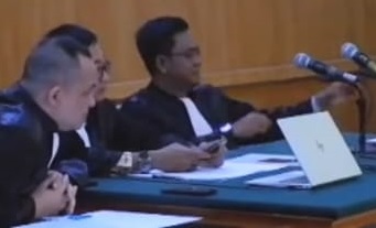 Sidang kasus suap wali Kota Bandung non aktif Yana Mulyana dengan terdakwa Direktur PT CIFO Sony Setiadi mengungkap adanya dugaan fee proyek.
