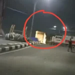 Video Detik-detik Kereta Api di Semarang Tabrak Truk Tronton Hingga Meledak