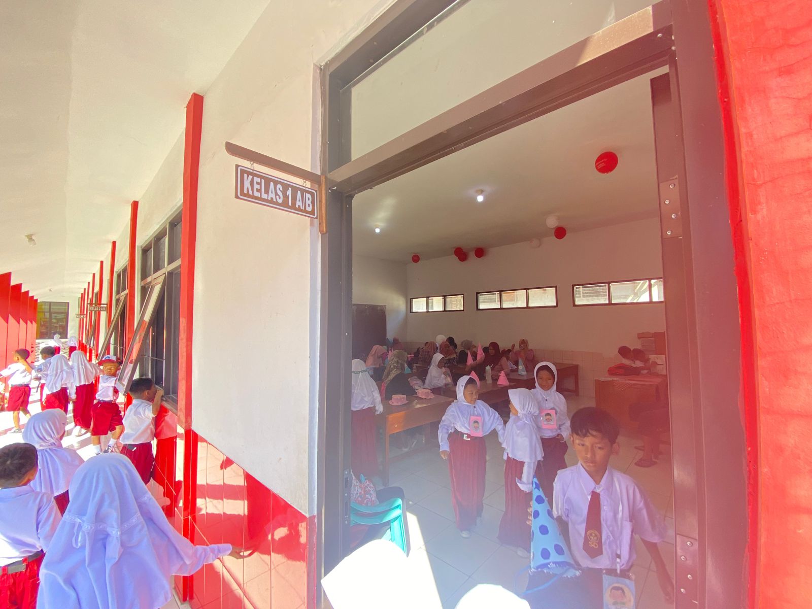 Suasana kelas 1 di SDN 1 Kecomberan, Kecamatan Talun, Kabupaten Talun. (JE/ Ayu)