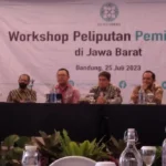 TAHAPAN: Anggota Komisi Pemilihan Umum (KPU) Jawa Barat Reza Alwan Sovnidar (paling kanan) menyampaikan regulasi jelang masa kampanye.