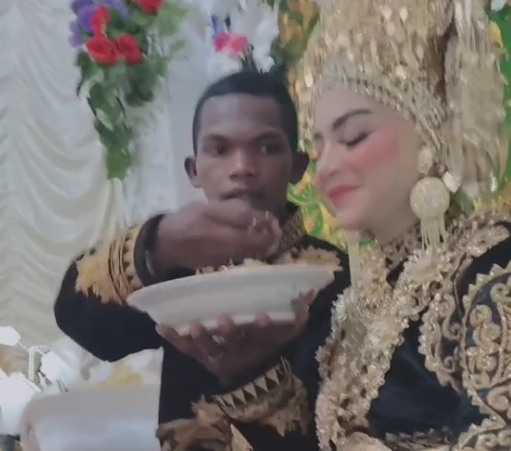 Viral Pernikahan Wanita Cantik Asal Aceh, Netizen Ngiri!