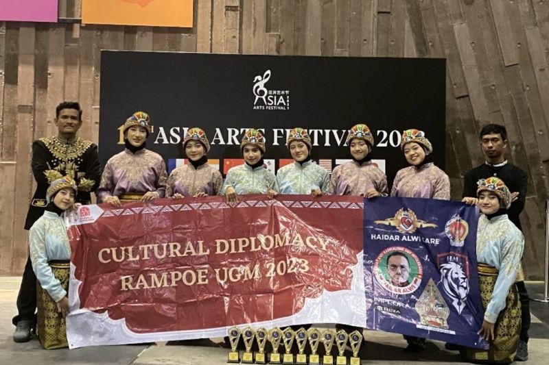 Indonesia Won 11 Gold Trophies from the Asian Arts Festival in