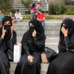 Razia Besar-besaran di Iran: Polisi Moral Tangkap Perempuan yang Menolak Menggunakan Hijab