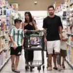 Viral di TikTok, Messi Belanja di Supermarket Tanpa Gangguan