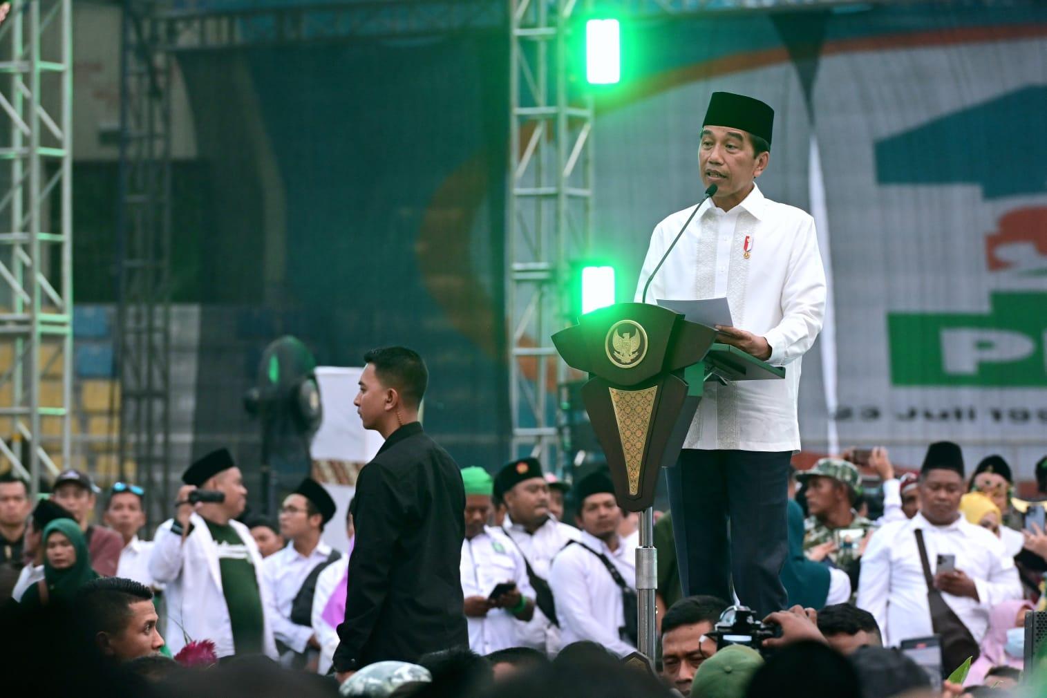 Airlangga Hartarto Jalani Pemeriksaan Kejagung, Jokowi: Hormati Proses Hukum!