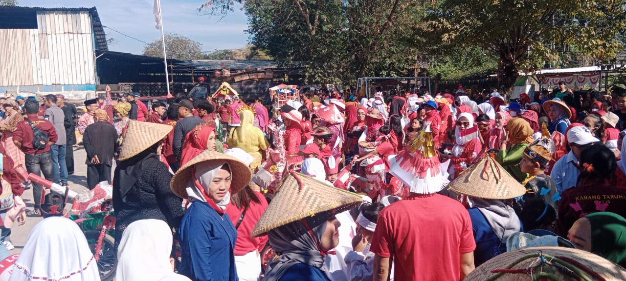 Kemeriahan saat merayakan kemerdekaan RI ke 78 di RW 10 Kelurahan Sukapura Bandung. Begini hukumnya dalam Islam.