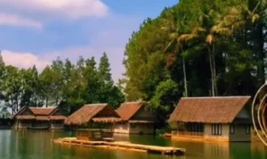 Tangkapan layar video salah satu lokasi wisata di Garut yang udaranya masih bersih dan segar. (instagram @kampungsampireun)
