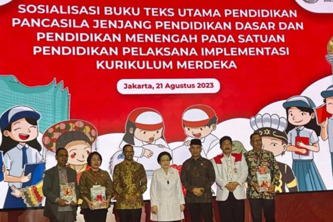 Megawati: TNI, Polisi, dan ASN Lembek