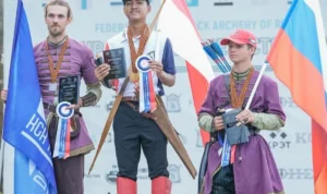 Arsa Wening Rayakan Kemerdekaan dengan Raih Medali Emas dalam kompetisi International Horseback Archery 2023 di Rusia