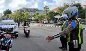Ilustrasi. Belasan pemotor di Jalan Margonda Raya, Kota Depok, Jawa Barat ditilang polisi lalu lintas akibat nekat melawan arah. ANTARA/Hanif Nashrullah.