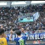 Ilustrasi. Bobotoh diimbau untuk tidak nekat datang ke Stadion Manahan menyaksikan secara langsung laga Persib Bandung vs Persis Solo. persib.co.id
