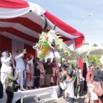 Warga Kabupaten Bandung Barat meriahkan peringatan HUT ke-78 RI dengan karnaval. Jabar Ekspres/Suwitno.