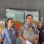 Youtuber asal Bandung berinisial IL alias EG dibekuk polisi lantaran promosikan judi online. Jabar Ekspres/Sandi Nugraha.