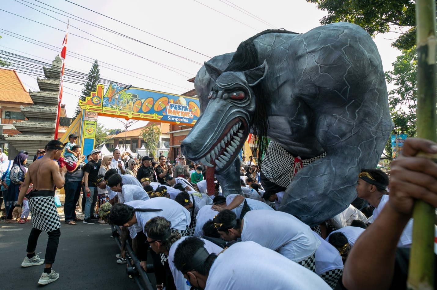 Lebih dari 10 ribu nasabah BRI menghadiri Pesta Rakyat Simpedes yang digelar di Taman Candra Wilwatika, Pandaan, Jawa Timur.