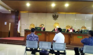 Majelis Hakim membongkar soal surat izin ilegal Yana Mulyana Cs ke Thailand dalam sidang lanjutan kasus suap Bandung Smart City. Jabar Ekspres/Sandi Nugraha.