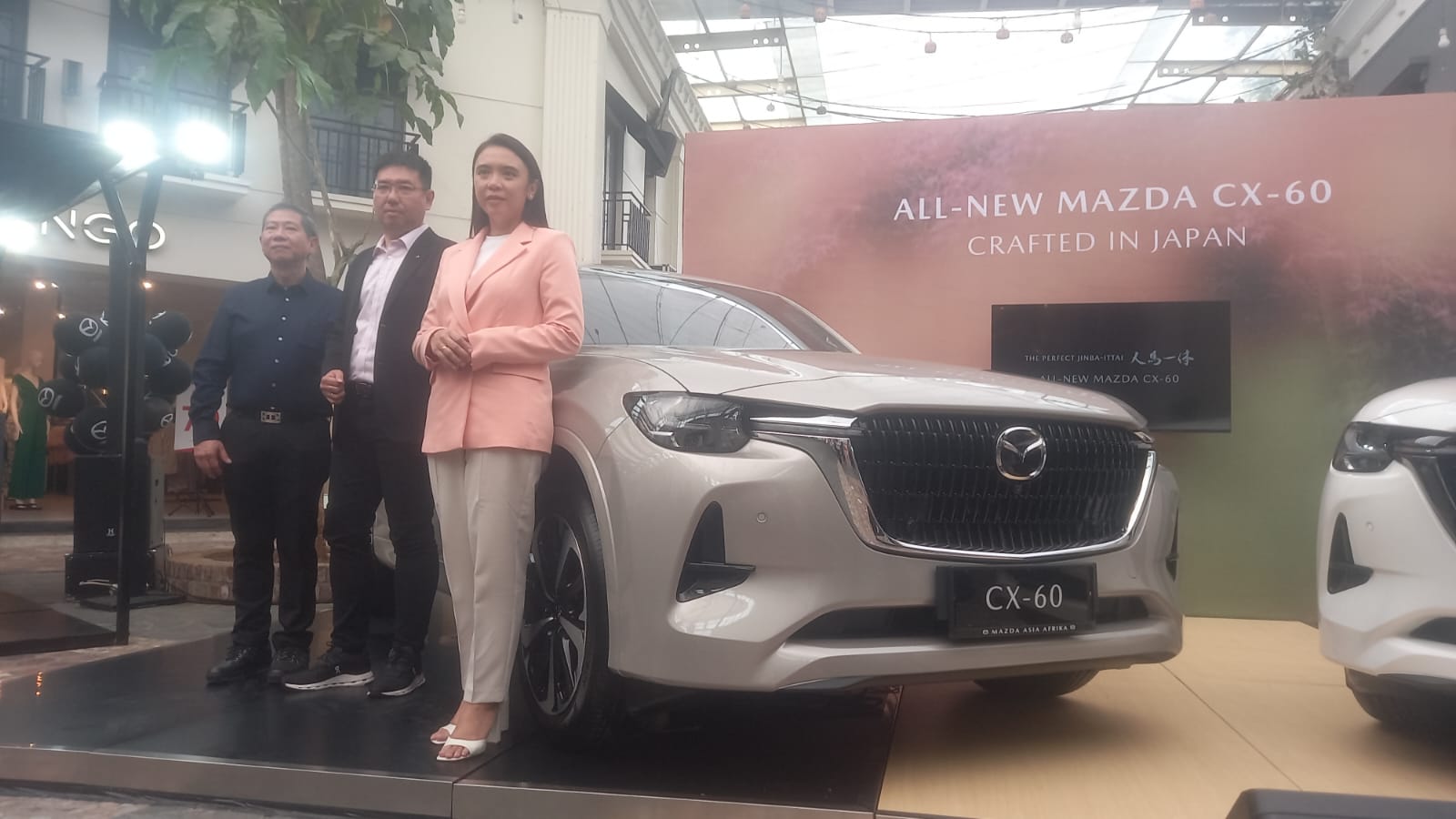 PT Eurokars Motor Indonesia (EMI) secara kembali meramaikan produk kendaraan jenis SUV Mazda CX-60 dan menjadi pelengkap line up.