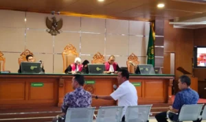 Plh Wali Kota Bandung, Ema Sumarna membeberkan soal perjalanan Yana Mulyana dan sejumlah pejabat Kota Bandung lainnya ke Thailand. ANTARA/Ricky Prayoga.