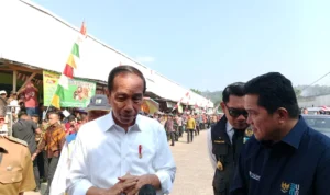 Presiden Jokowi Kunjungi Pasar Parungkuda, Pastikan Harga Sembako Turun Merata