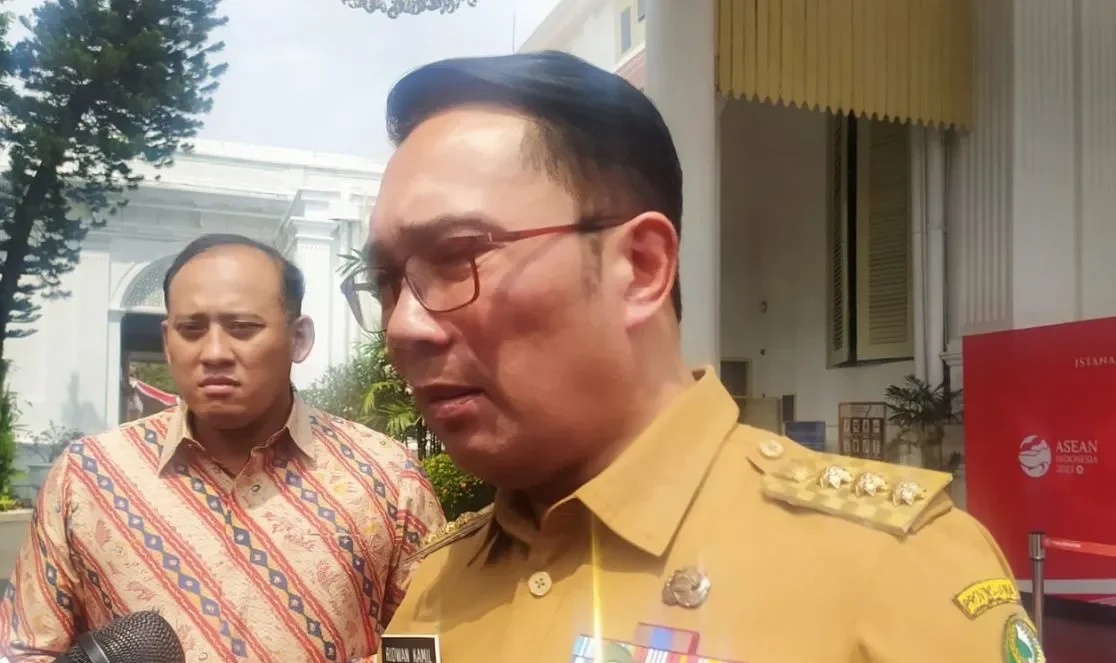 Ridwan Kamil mengatakan akan jalan-jalan keliling dunia usai purnatugas dan terkait Pj Gubernur Jabar keputusan Presiden Jokowi. ANTARA/Indra Arief Pribadi.