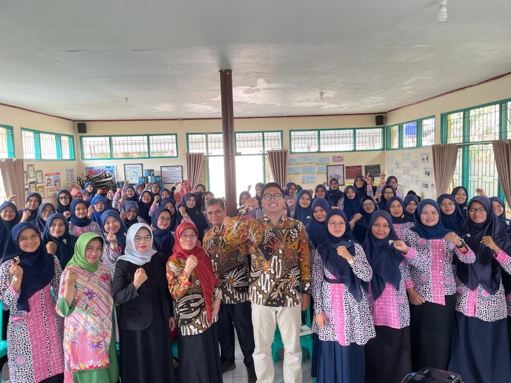 Pengembangan Kompetensi Tenaga Administrasi Sekolah Melalui Self-Directed Learning Di Kabupaten Kuningan