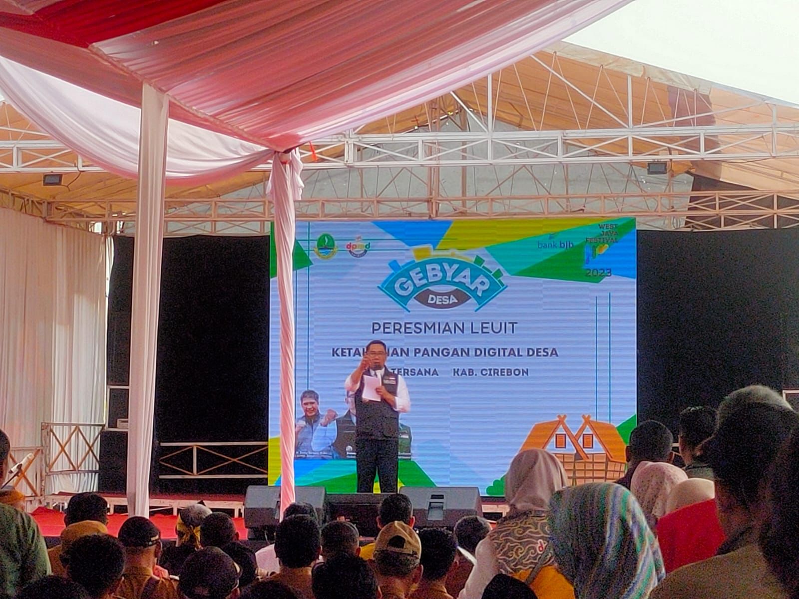 Ridwan Kamil Resmikan Program Leuit di Desa Tersana Kabupaten Cirebon