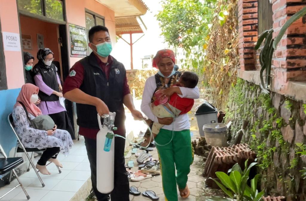 Dafa dirujuk ke RSUD Cikalongwetan agar mendapatkan penanganan serius. Kamis (24/8). Foto Jabarekspres