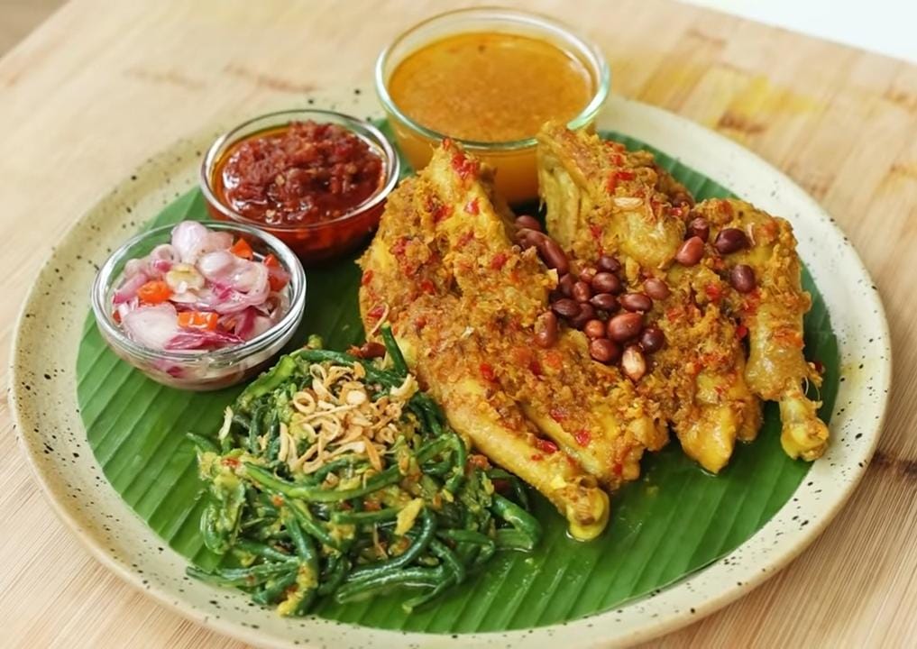 Bikin Menu Makan Malam! Resep Ayam Betutu Khas Bali