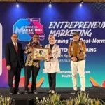 Inovasi Terealisasikan di Jawa Barat, Kang Emil Raih Gelar Semar Motekar di Pagelaran IMF 2023 Jabar Banten The 11th Indonesia Marketing Festival 2023 : Bandung