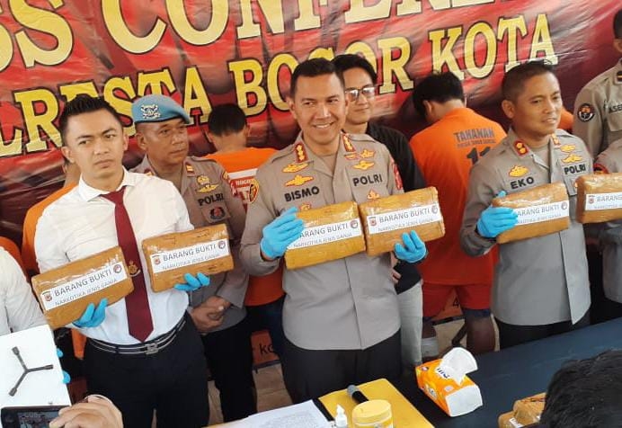 Satresnarkoba Polresta Bogor Gagalkan Peredaran 11 Kilogram