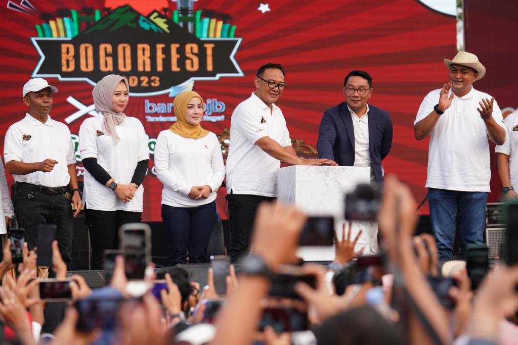 Apresiasi Bogor Fest 2023, Ketua DPRD Rudy Susmanto Ajak Semua Elemen Masyarakat Bersama Membangun Kabupaten Bogor