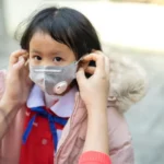Cara Menjaga Kesehatan Anak di Tengah Polusi Udara, Orang Tua Wajib Tau Nih!