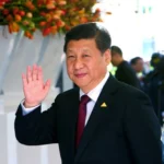 Sebuah momen mengejutkan terjadi saat Penerjemah Presiden China Xi Jinping hampir dicegat oleh penjaga keamanan dalam salah satu pertemuan konferensi tingkat tinggi (KTT) BRICS di Johannesburg, Afrika Selatan pada Rabu (23/8).