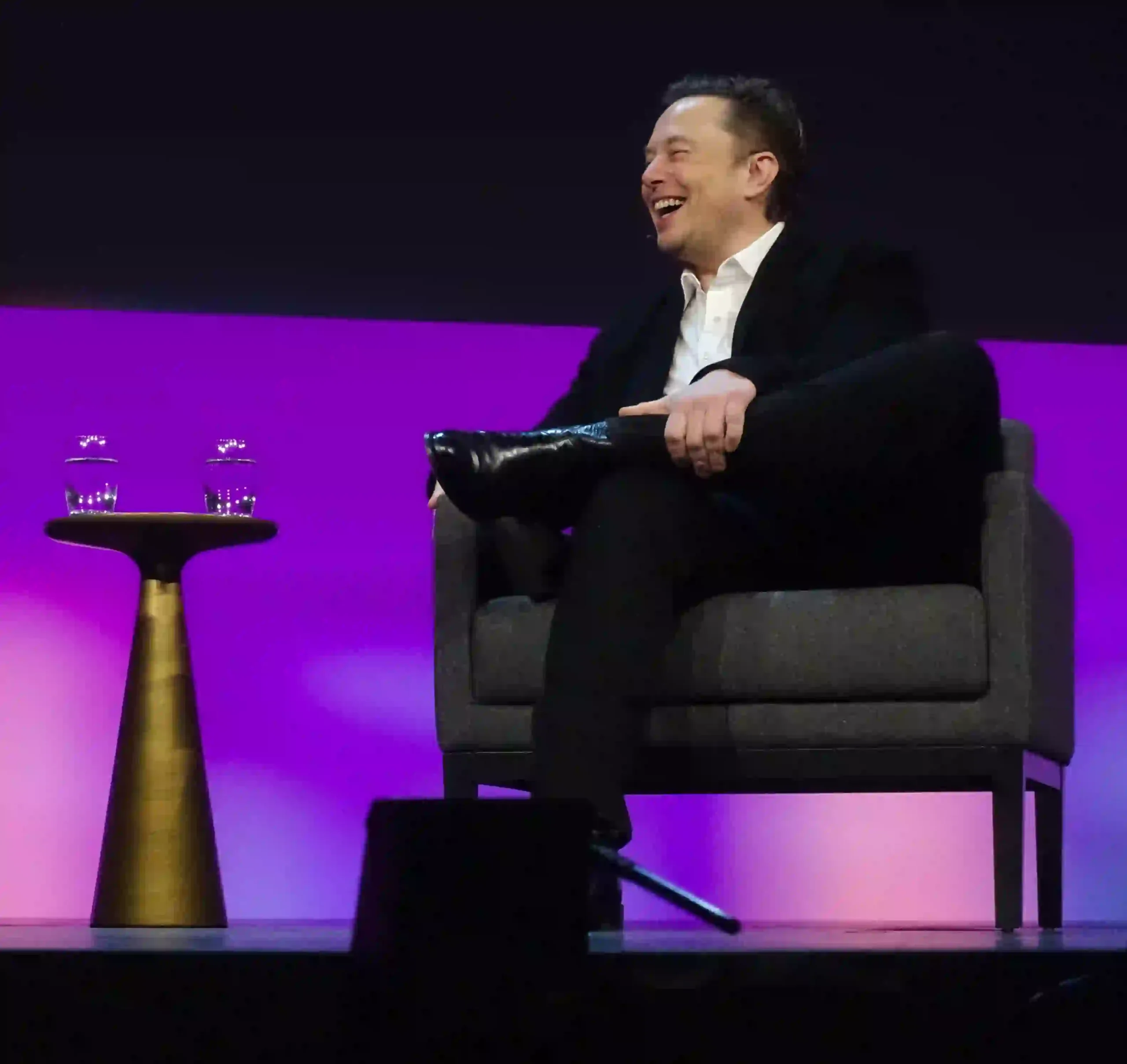 Elon Musk Umumkan Hapus Fitur Blokir di Media Sosial X