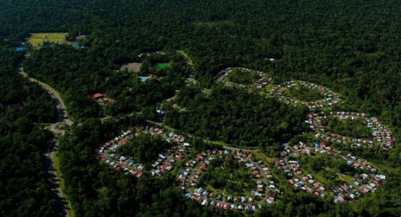 Suasana kota modern di Kuala Kencana Papua