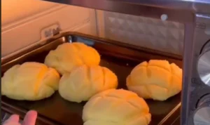 Melon Pan Camilan Manis dan Gurih Menggoda Lidah yang Viral di TikTok, Ini Cara Membuatnya