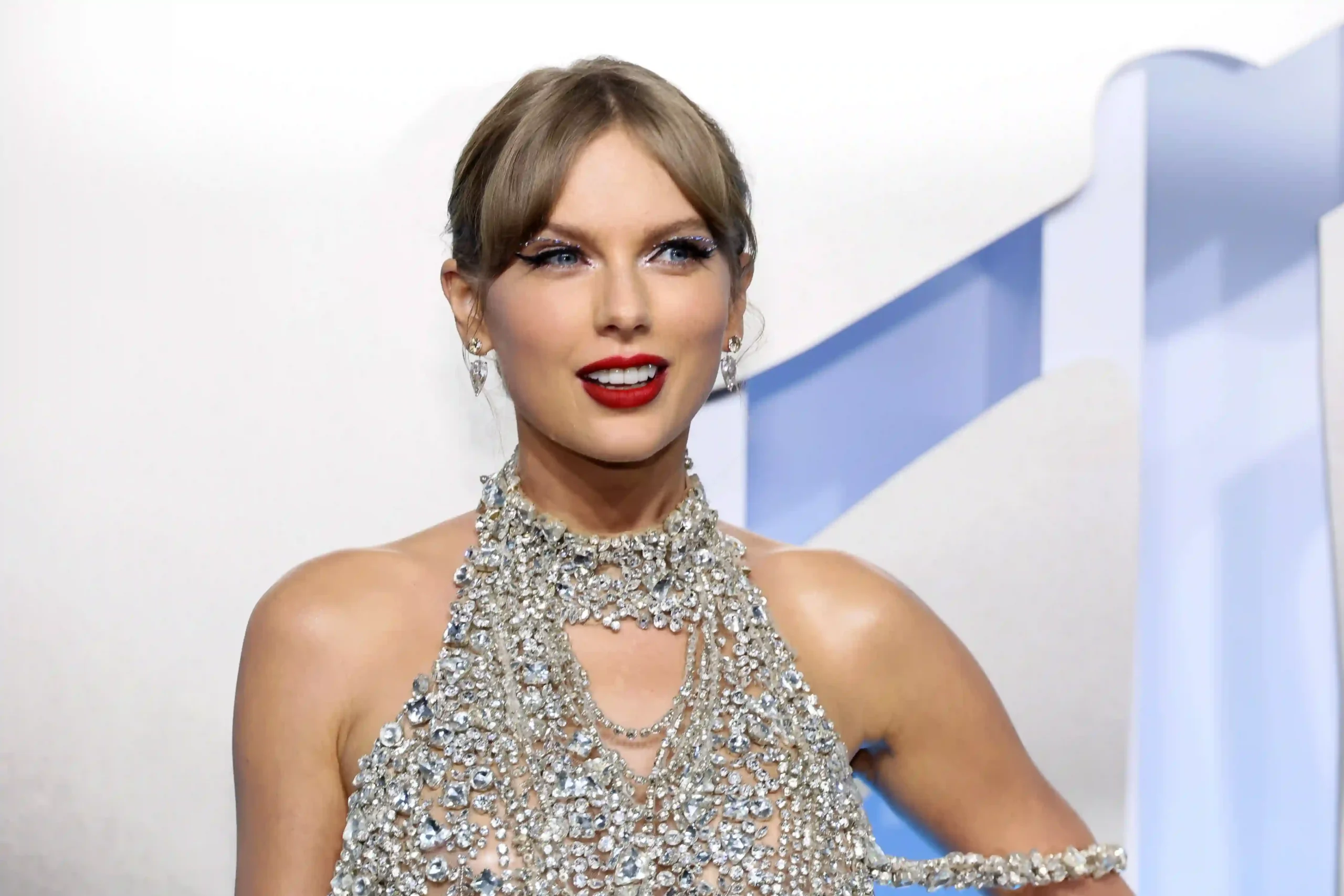 Pertama di Dunia! Taylor Swift Punya 100 Juta Pendengar di Spotify