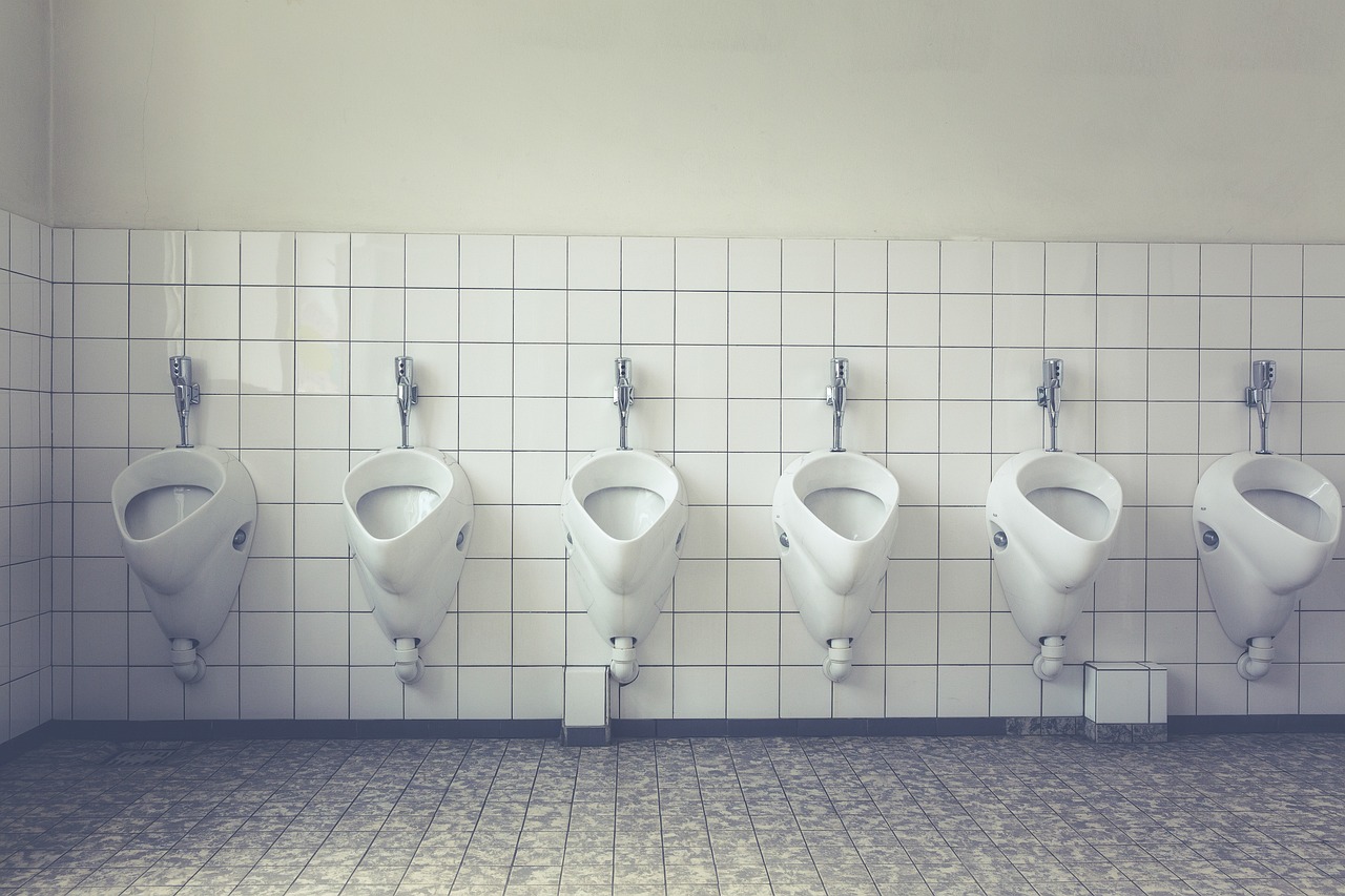 Tips Cara Menggunakan Toilet Umum dengan Sehat dan Aman!