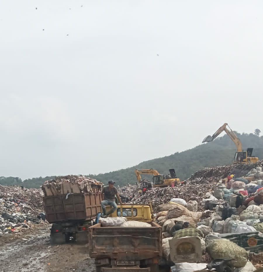 Jatah ritase sampah Kota Bandung ke TPA Sarimukti per 12-26 September 2023 bertambah.