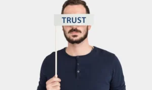 Ilustrasi dampak Trust Issue yang bisa memperngaruhi perilaku orang. (freepik)