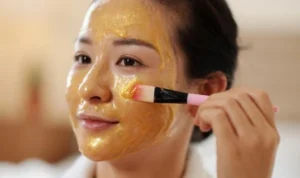 ILUSTRASI : Masker madu untuk mengatasi kulit kusam. (freepik) mengatasu