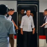 Jokowi Pastikan Kereta Cepat Jakarta-Bandung Tak Ada Subsidi Tiket